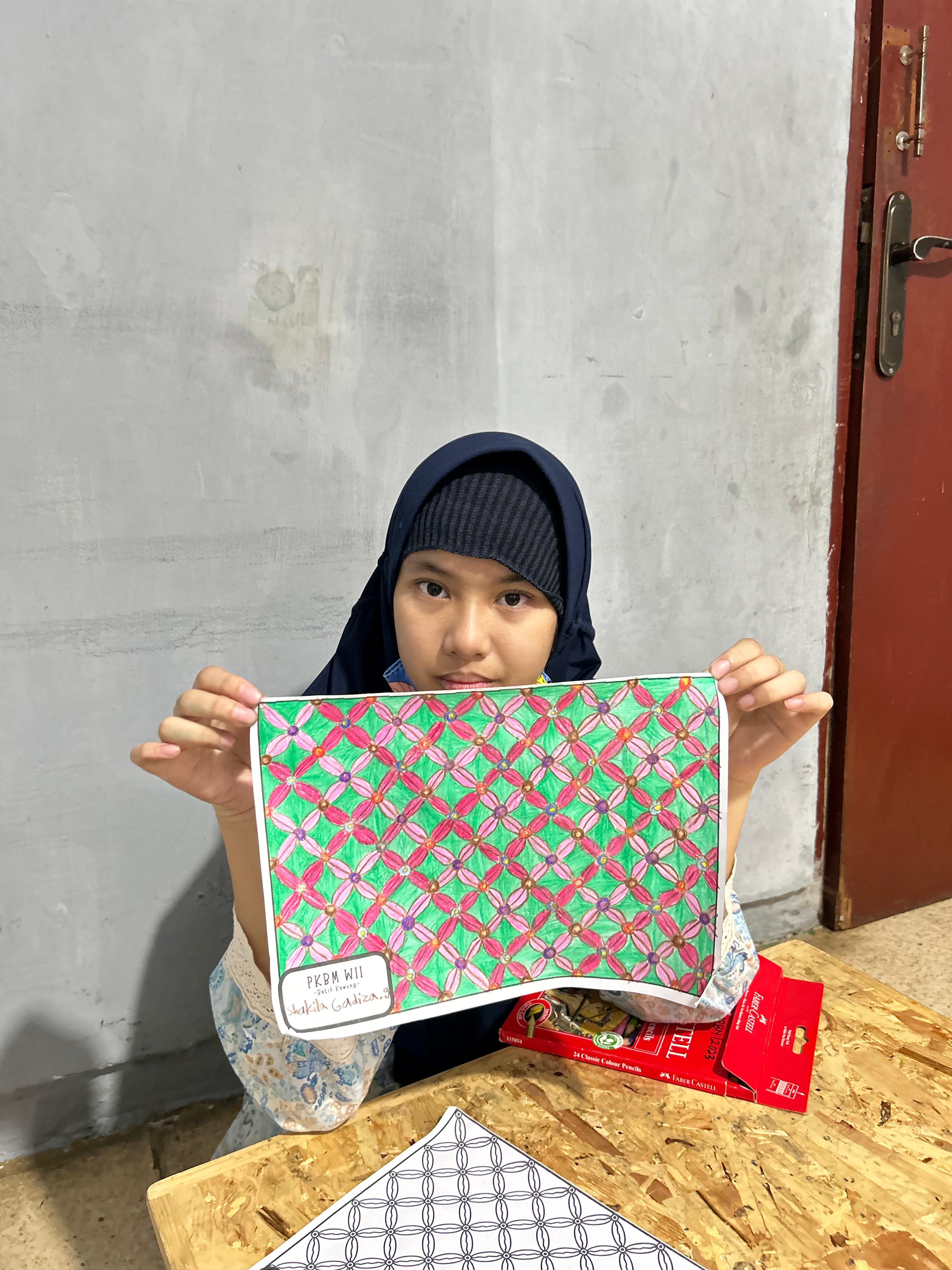 3) Shakila dan Kreasi Batiknya